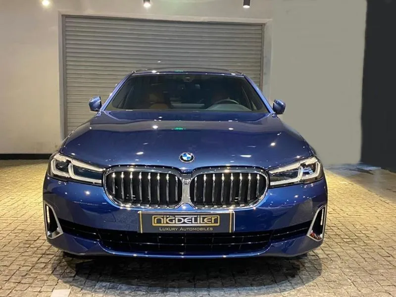 Eşsiz Lüks: 2021 Model BMW 5 Serisi